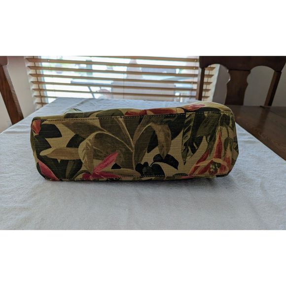 Fossil flower canvas/leather with wooden handle handbag - Picture 4 of 13
